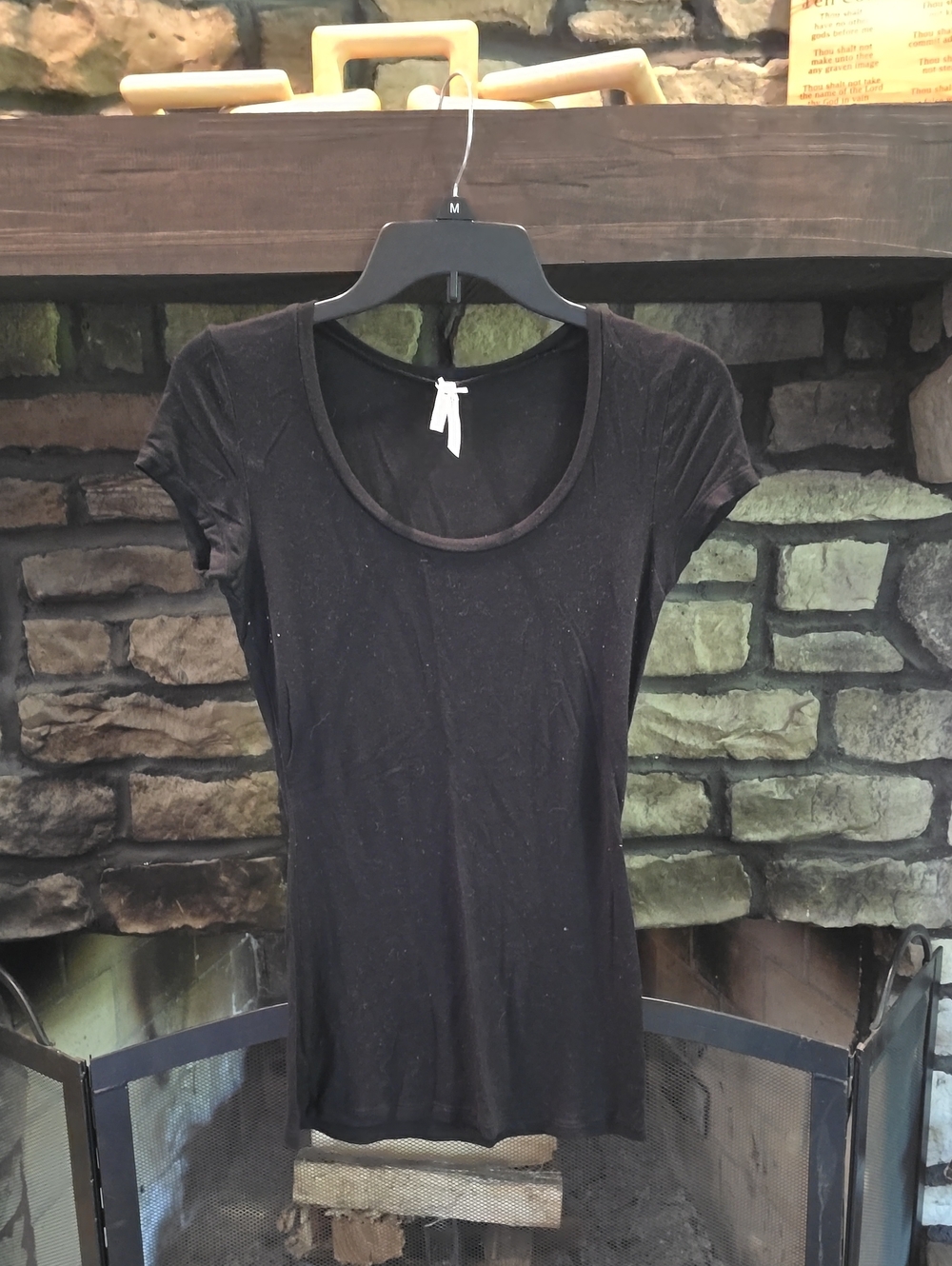 Women's Black Short Sleeve Scoop Neck Top